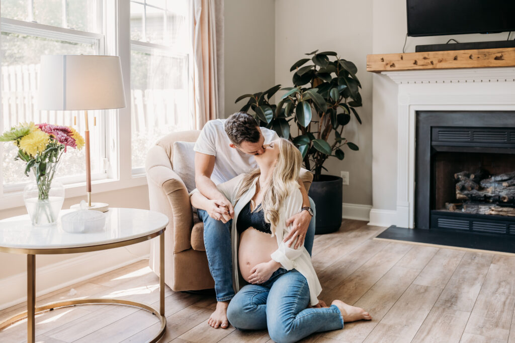 Dad holding mom in the living room